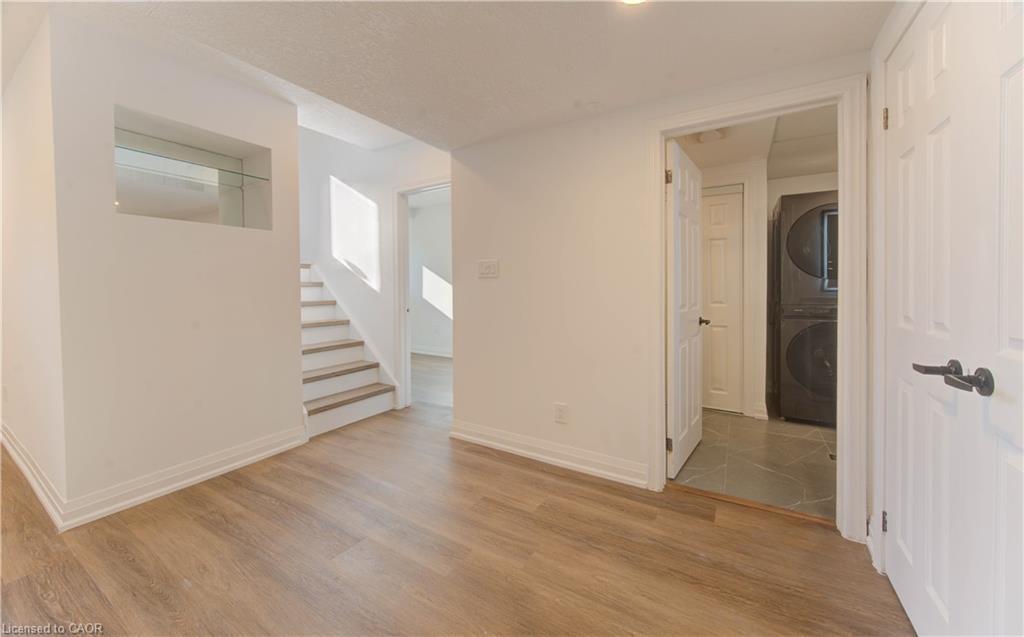 90 Culpepper Drive, Waterloo, ON - Indoor Photo Showing Other Room