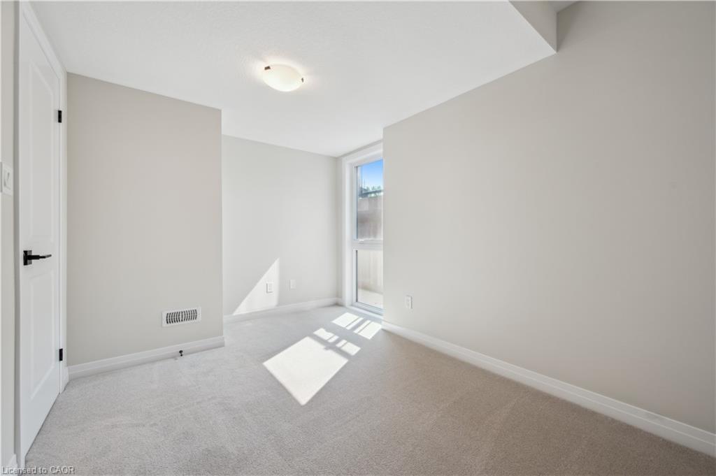 42 Urbane Boulevard, Kitchener, ON - Indoor Photo Showing Other Room