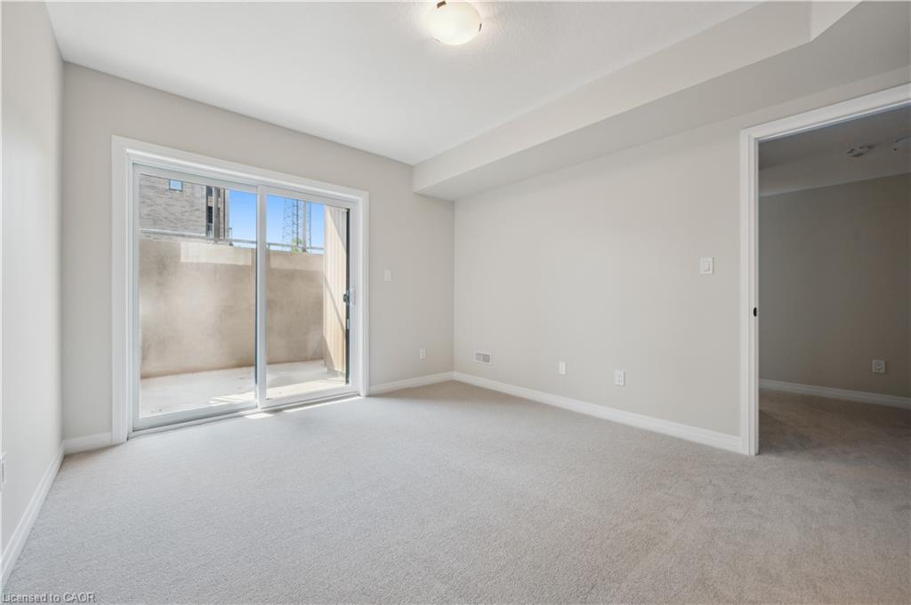 42 Urbane Boulevard, Kitchener, ON - Indoor Photo Showing Other Room