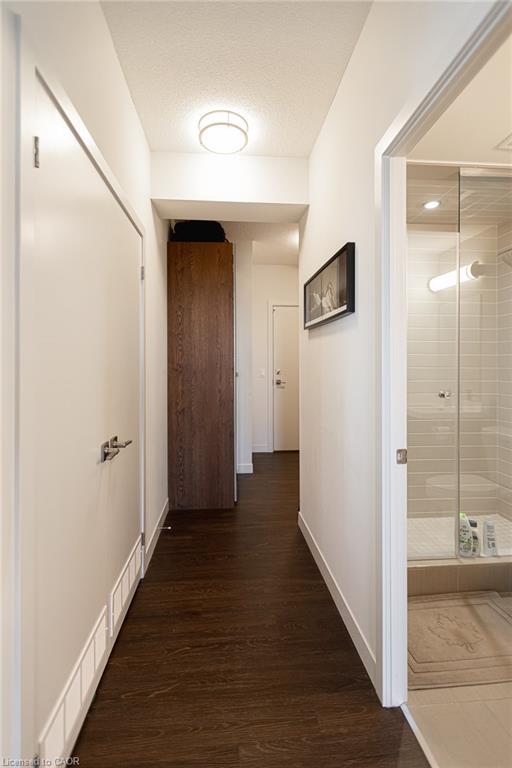 1804-2093 Fairview Street, Burlington, ON - Indoor Photo Showing Other Room