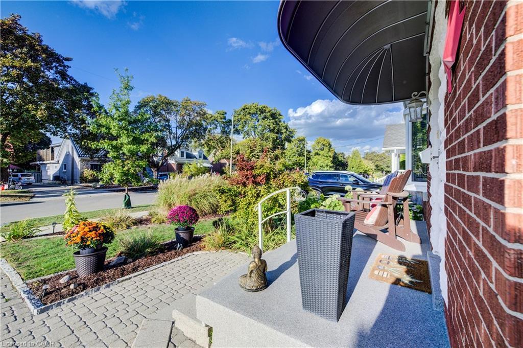 129 Talbot Street, Kitchener, ON - Outdoor