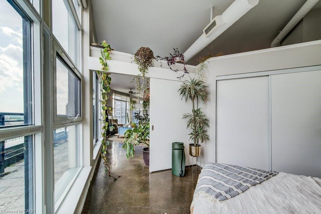 608-404 King Street W, Kitchener, ON - Indoor Photo Showing Bedroom