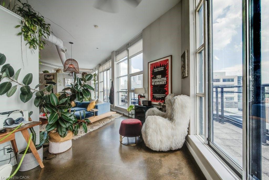 608-404 King Street W, Kitchener, ON - Indoor