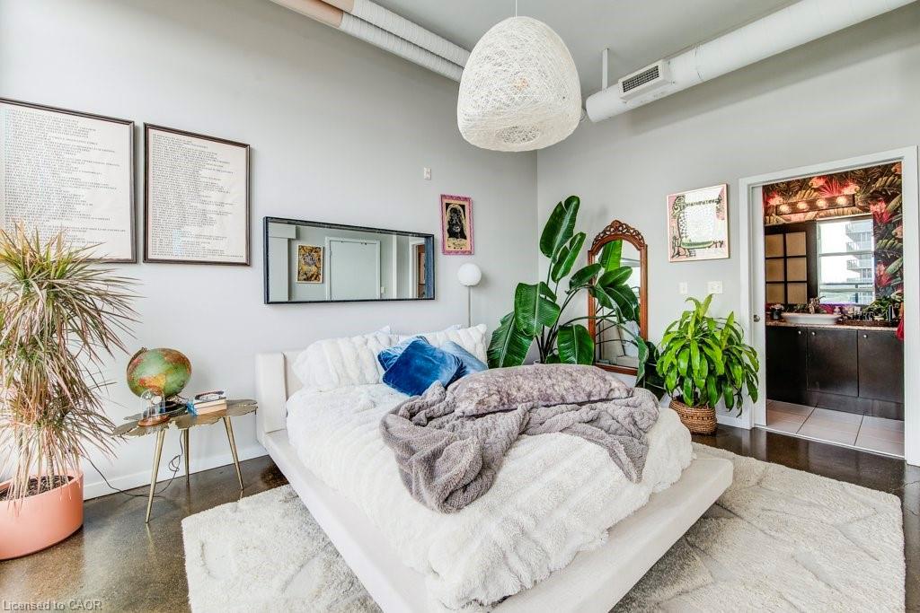 608-404 King Street W, Kitchener, ON - Indoor