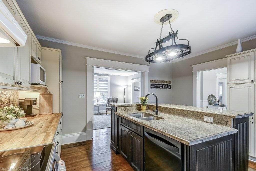 23 Abigail Avenue, Brantford, ON - Indoor Photo Showing Kitchen With Double Sink