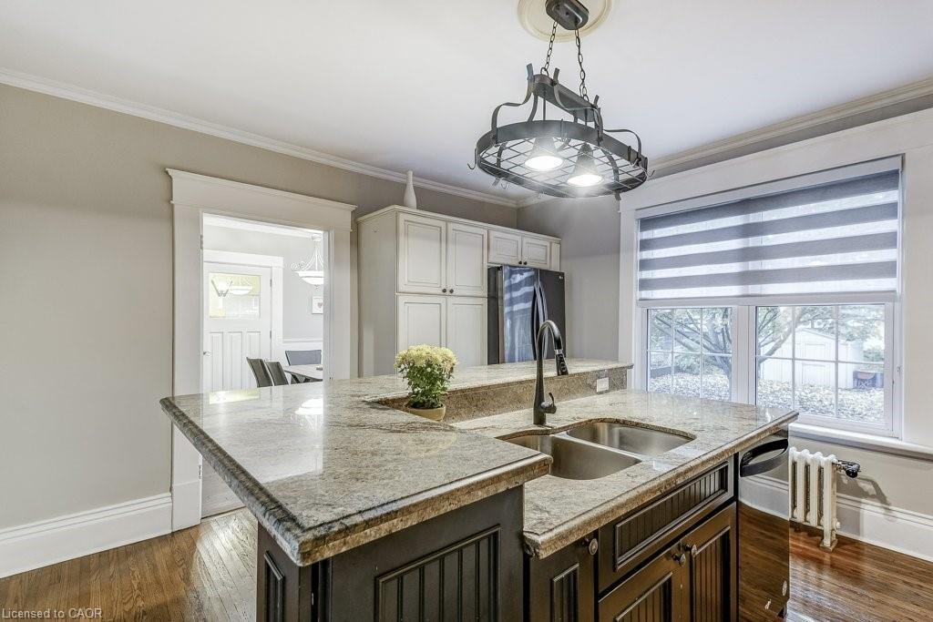 23 Abigail Avenue, Brantford, ON - Indoor Photo Showing Kitchen With Double Sink