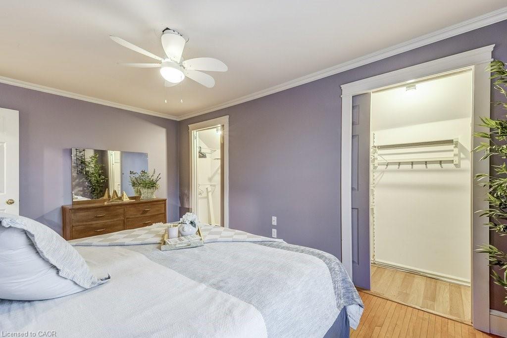 23 Abigail Avenue, Brantford, ON - Indoor Photo Showing Bedroom