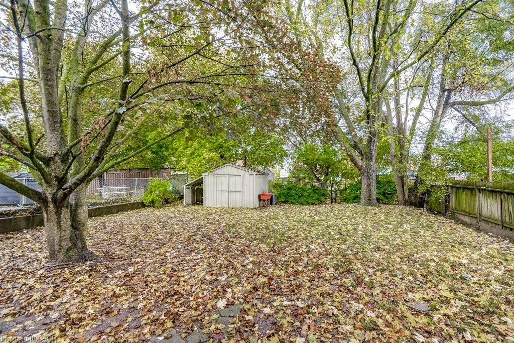 23 Abigail Avenue, Brantford, ON - Outdoor