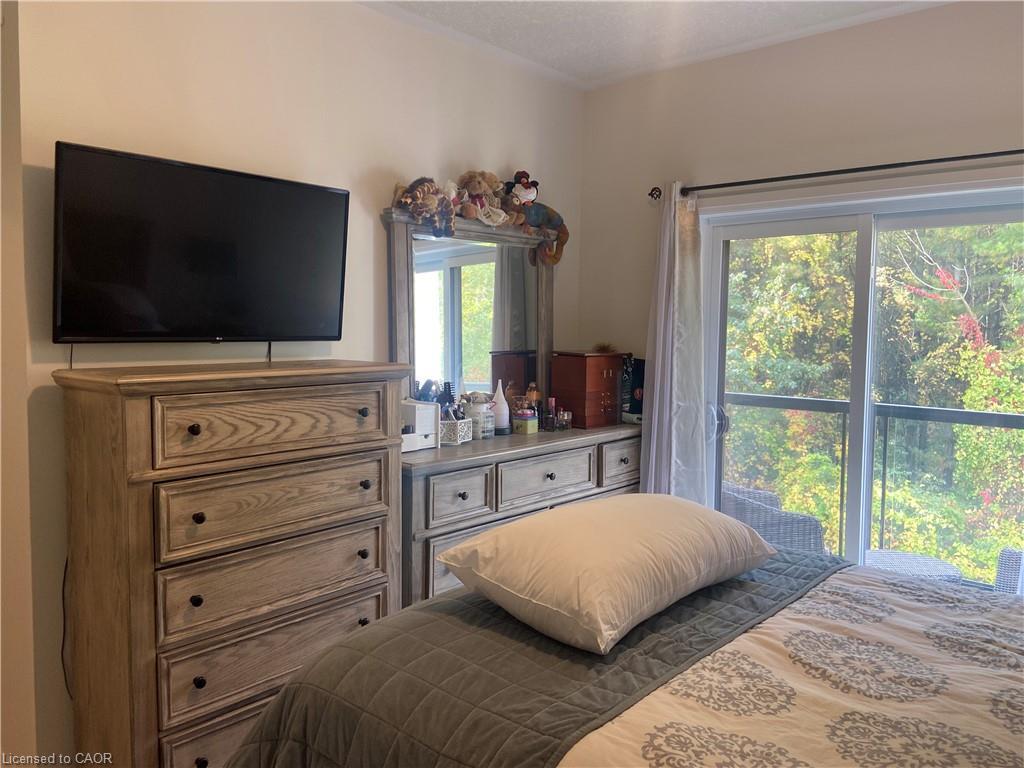 C036-25 Isherwood Avenue, Cambridge, ON - Indoor Photo Showing Bedroom