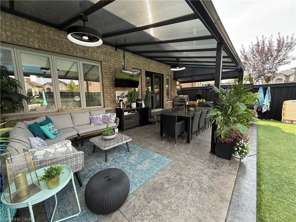 11 Donatello Court, Hamilton, ON - Outdoor With Deck Patio Veranda With Exterior