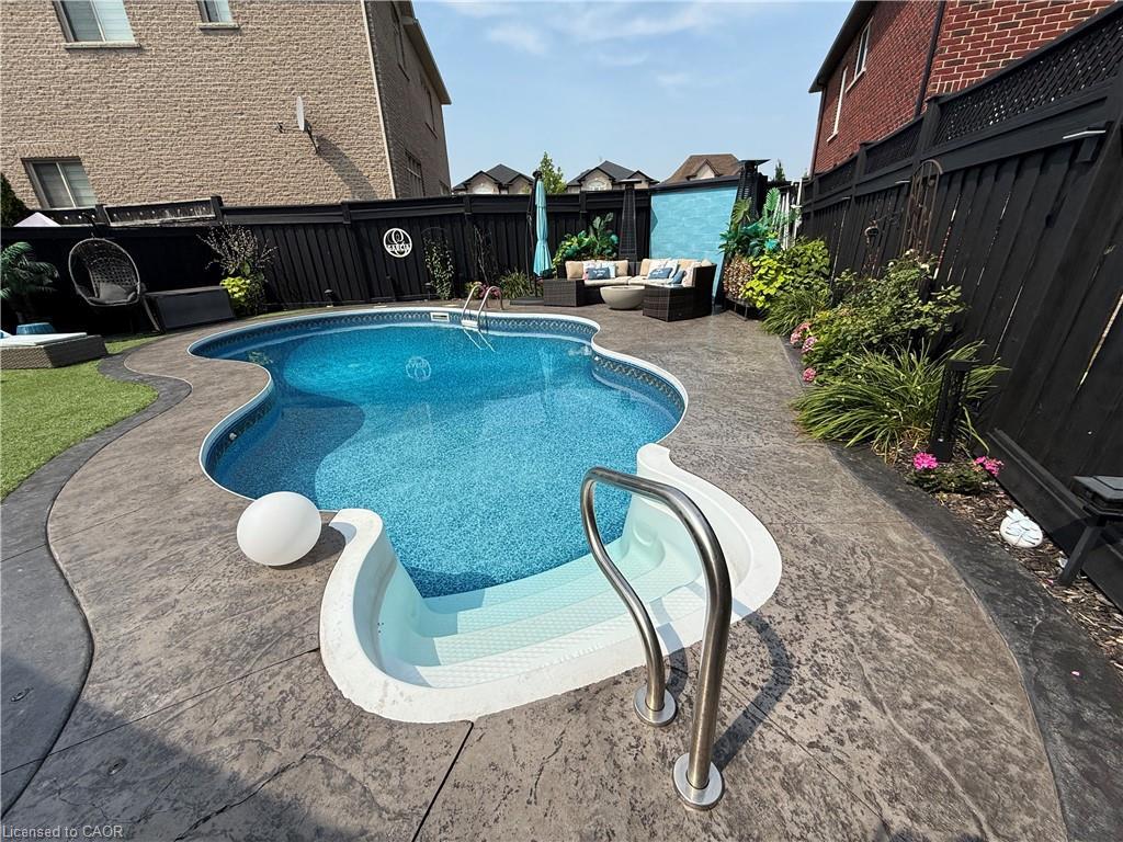 11 Donatello Court, Hamilton, ON - Outdoor With In Ground Pool With Deck Patio Veranda