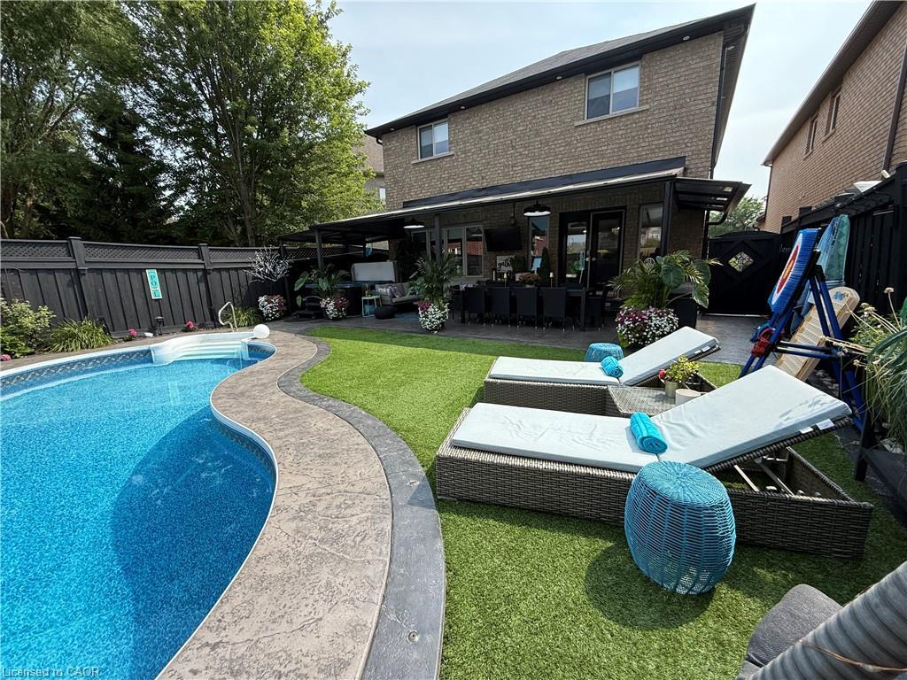11 Donatello Court, Hamilton, ON - Outdoor With In Ground Pool With Deck Patio Veranda