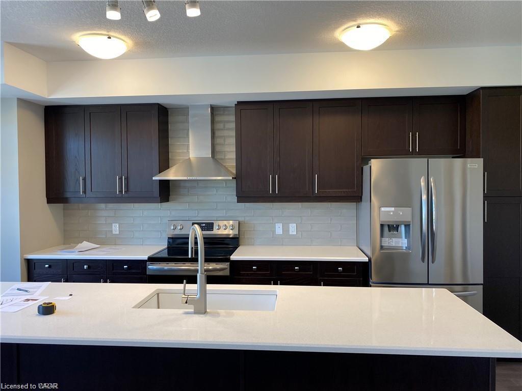 32 Wheat Lane, Kitchener, ON - Indoor Photo Showing Kitchen With Stainless Steel Kitchen With Double Sink With Upgraded Kitchen