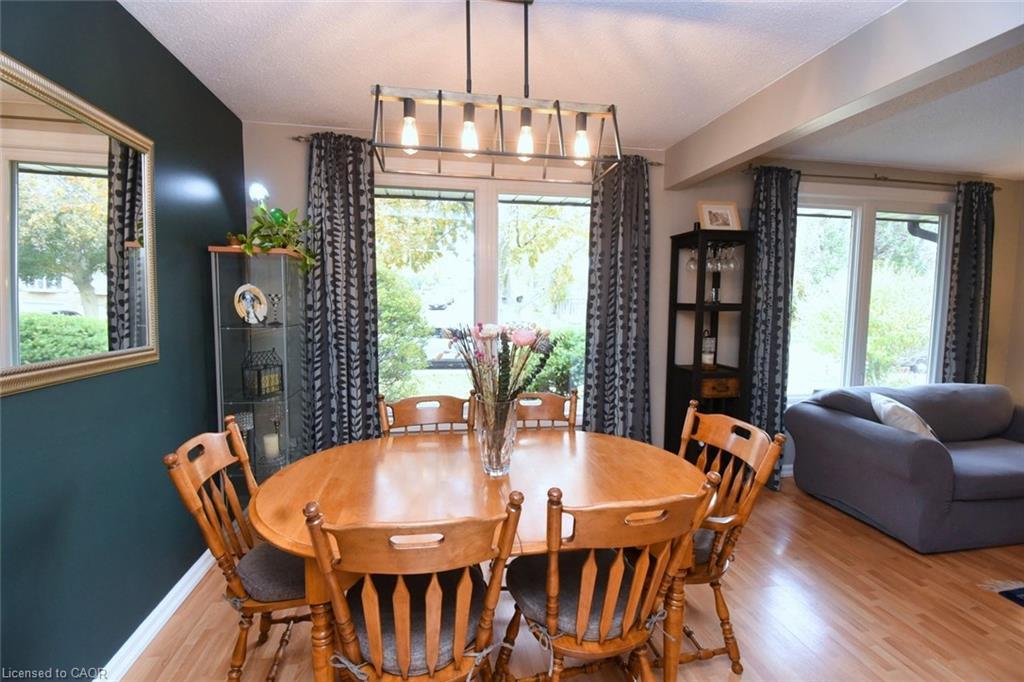 119 Gemini Drive, Hamilton, ON - Indoor Photo Showing Dining Room