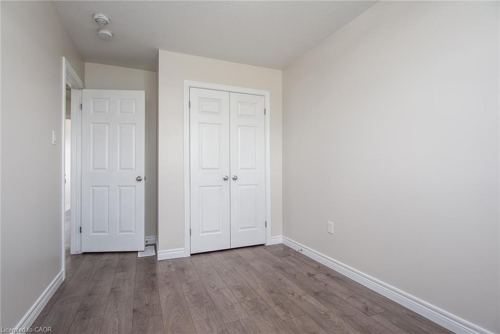 J-3-70 Willowrun Drive, Kitchener, ON - Indoor Photo Showing Other Room