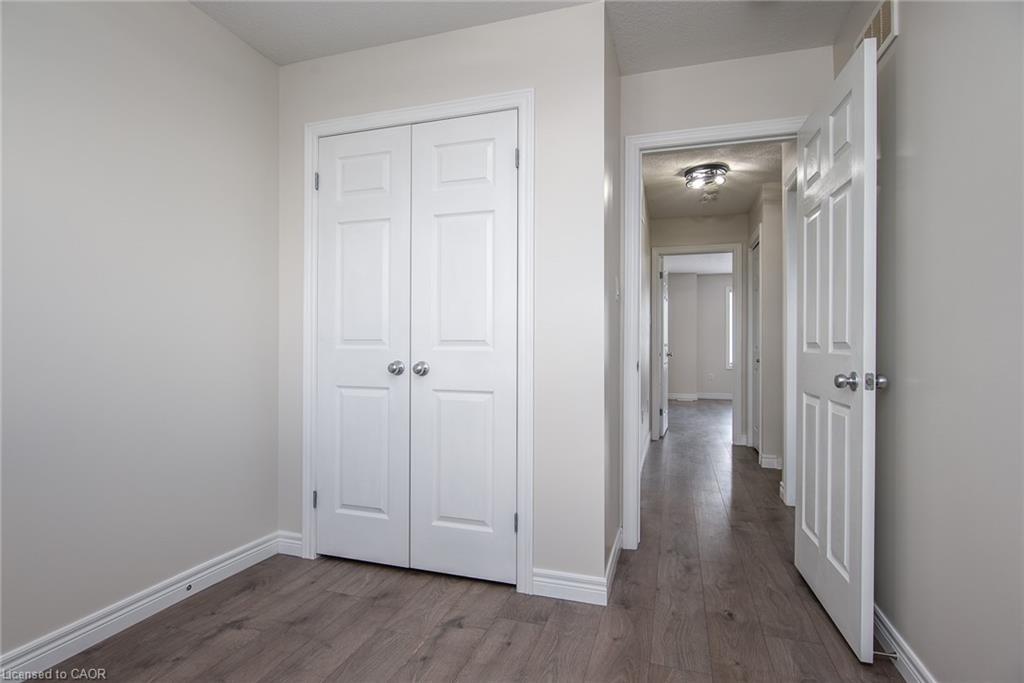 J-3-70 Willowrun Drive, Kitchener, ON - Indoor Photo Showing Other Room