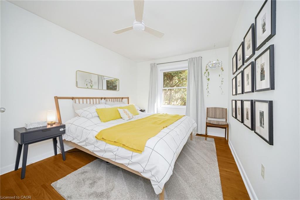 115 Welbourn Drive, Hamilton, ON - Indoor Photo Showing Bedroom