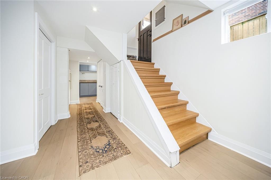 115 Welbourn Drive, Hamilton, ON - Indoor Photo Showing Other Room