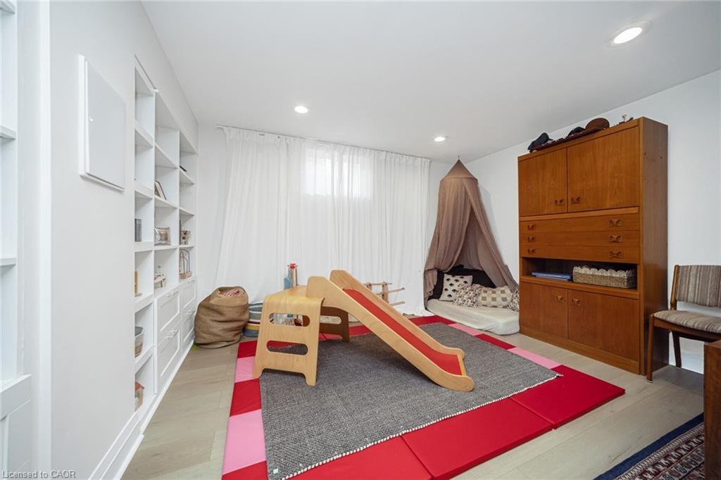 115 Welbourn Drive, Hamilton, ON - Indoor