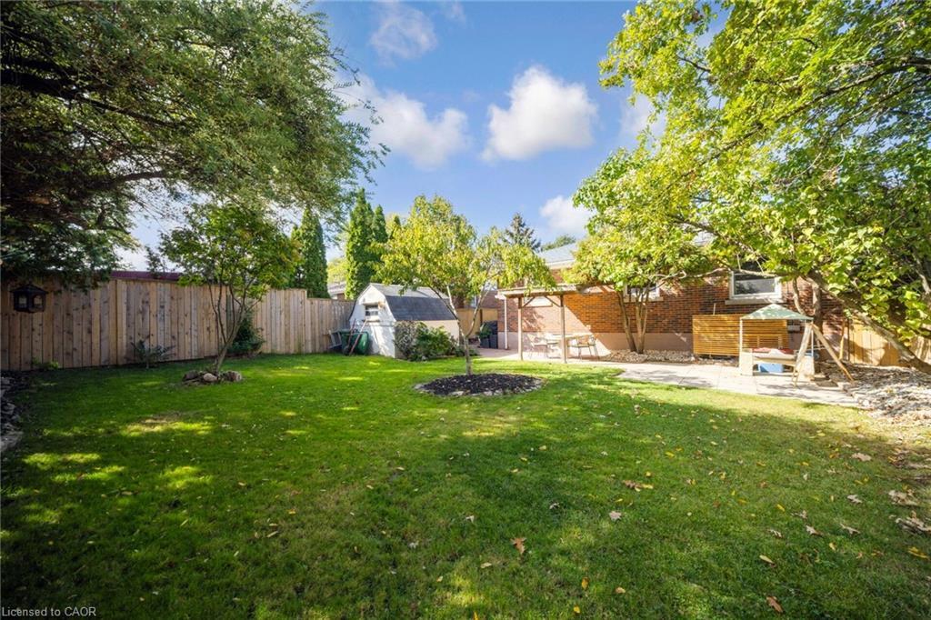 115 Welbourn Drive, Hamilton, ON - Outdoor