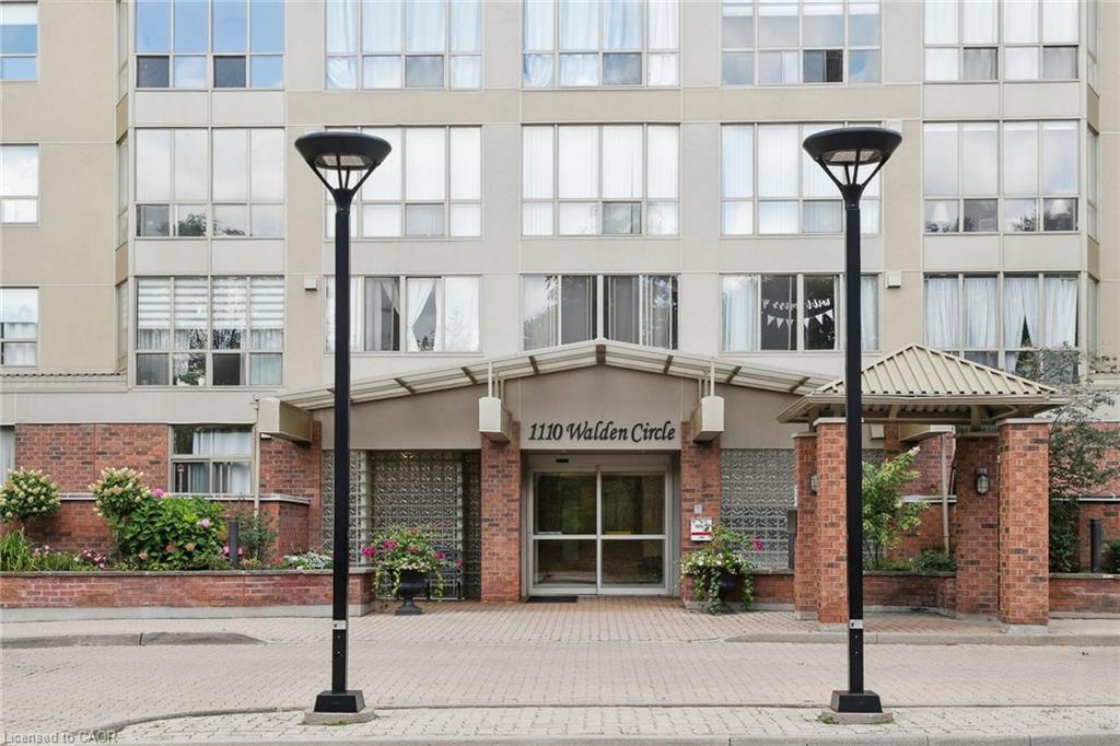 1110 Walden Circle, Mississauga, ON - Outdoor