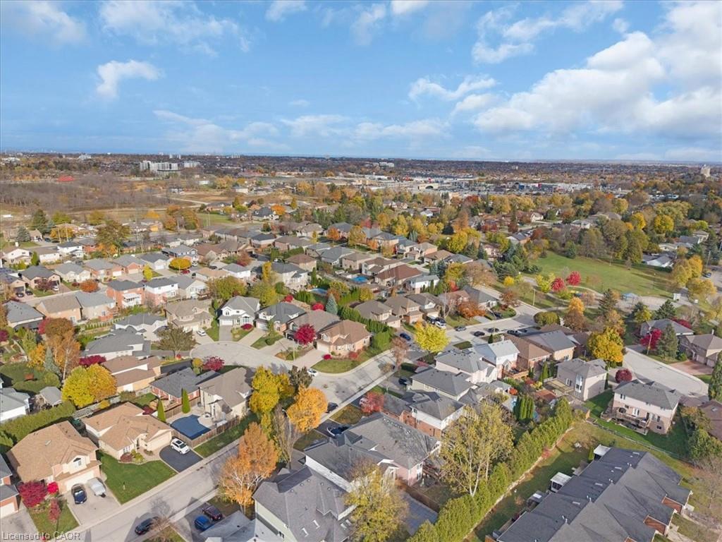 90 Westlawn Drive, Hamilton, ON - Outdoor With View