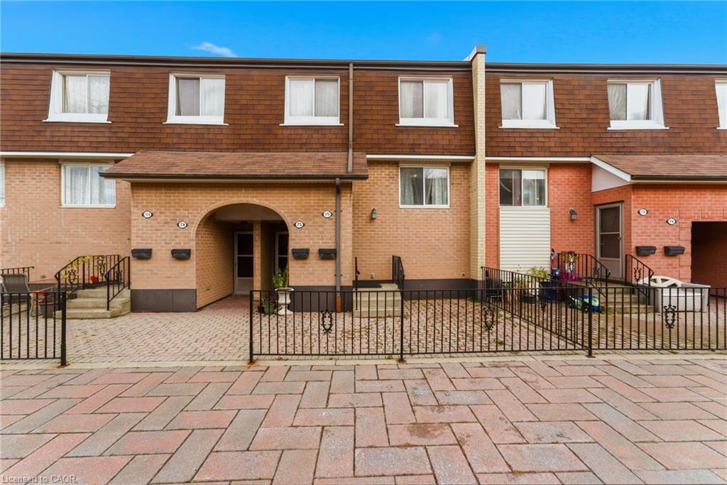 175-2170 Bromsgrove Road, Mississauga, ON - Outdoor With Deck Patio Veranda