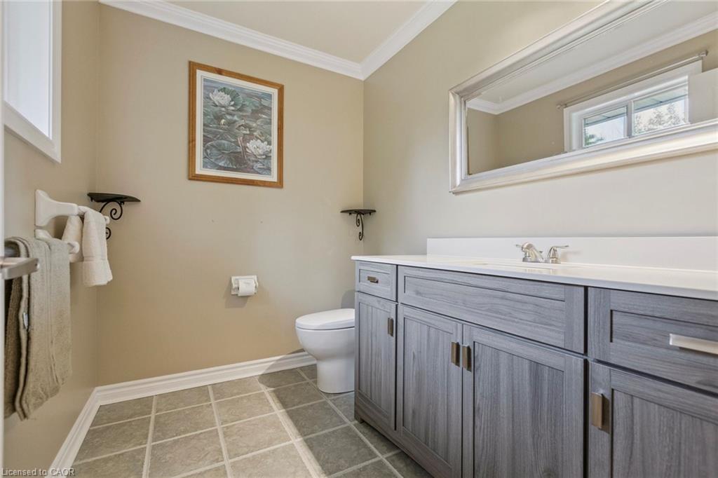 122769 Grey Road 9, West Grey, ON - Indoor Photo Showing Bathroom