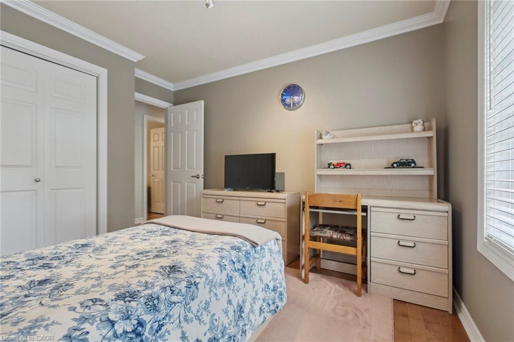 122769 Grey Road 9, West Grey, ON - Indoor Photo Showing Bedroom