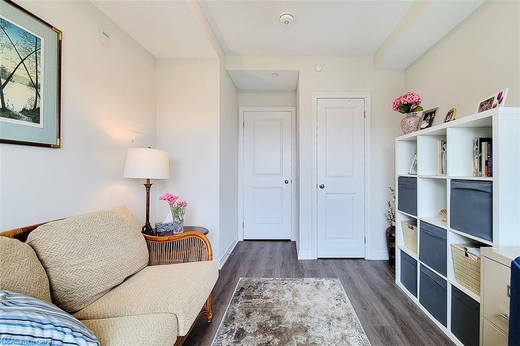 515-2750 King Street E, Hamilton, ON - Indoor