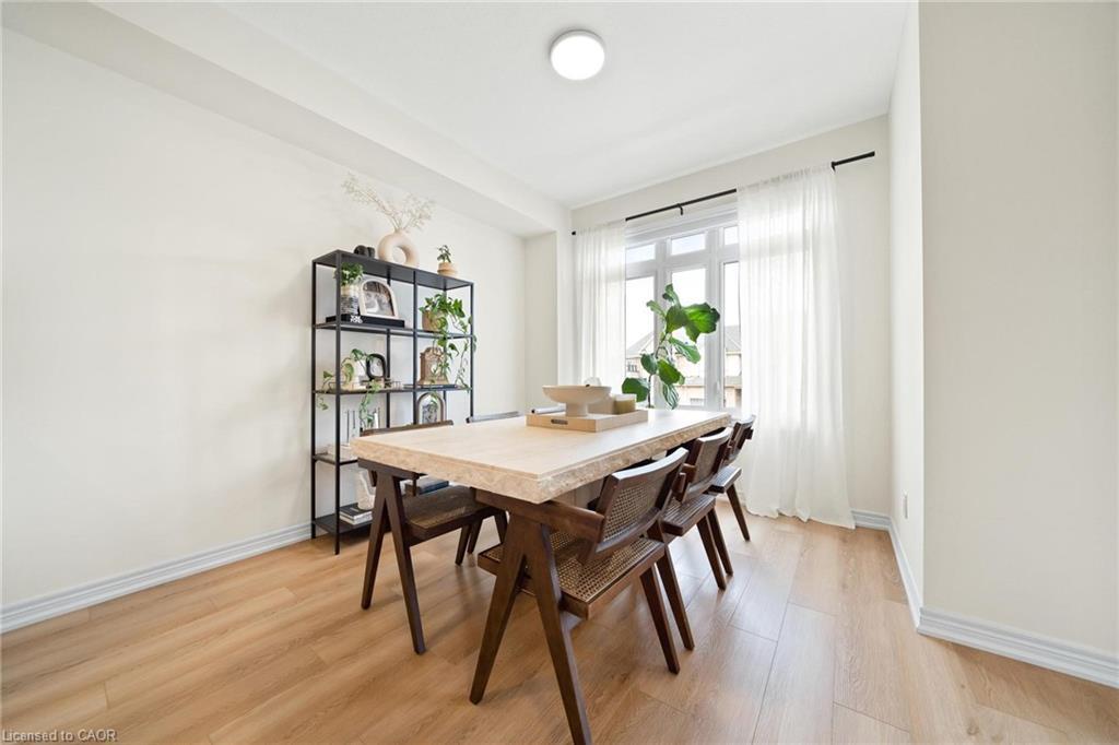 144 Sonoma Lane, Hamilton, ON - Indoor Photo Showing Dining Room