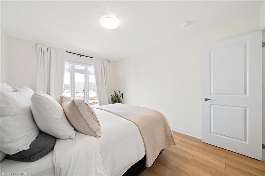 144 Sonoma Lane, Hamilton, ON - Indoor Photo Showing Bedroom