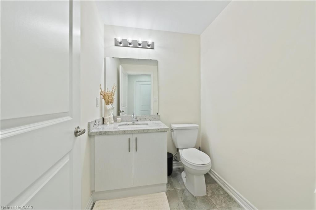 144 Sonoma Lane, Hamilton, ON - Indoor Photo Showing Bathroom