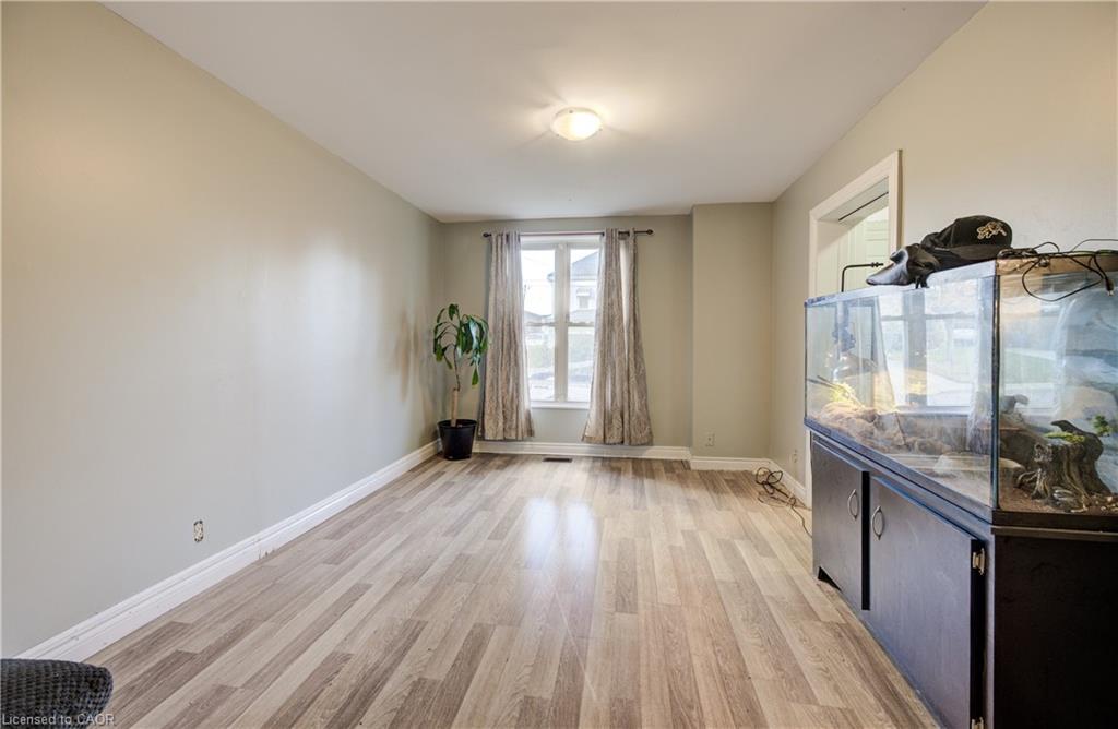 82 Simcoe Street E, Hamilton, ON - Indoor