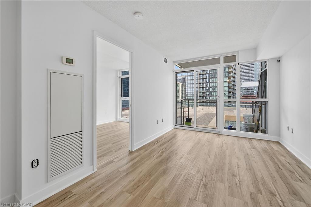 1205-15 Iceboat Terrace, Toronto, ON - Indoor Photo Showing Other Room