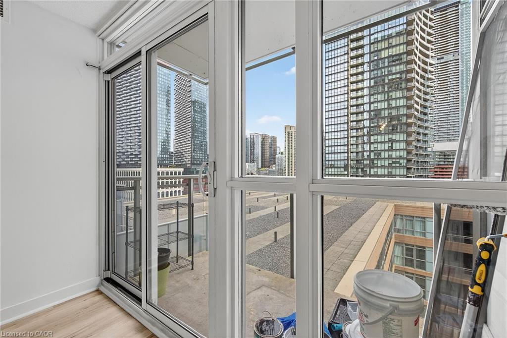 1205-15 Iceboat Terrace, Toronto, ON - Photo Showing Other Room