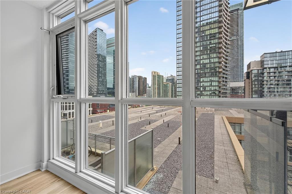 1205-15 Iceboat Terrace, Toronto, ON -