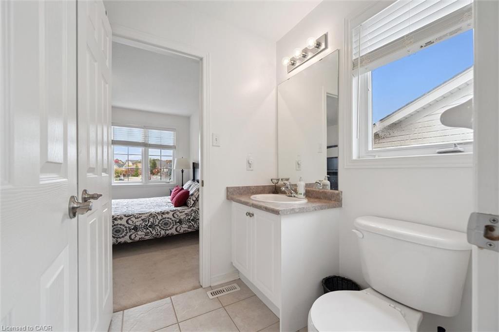 305 Pine Valley Drive, Kitchener, ON - Indoor Photo Showing Bathroom