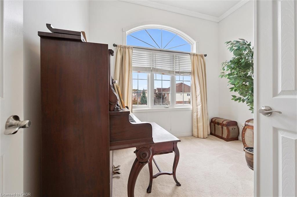 305 Pine Valley Drive, Kitchener, ON - Indoor Photo Showing Other Room