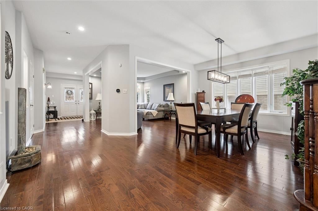 305 Pine Valley Drive, Kitchener, ON - Indoor Photo Showing Dining Room