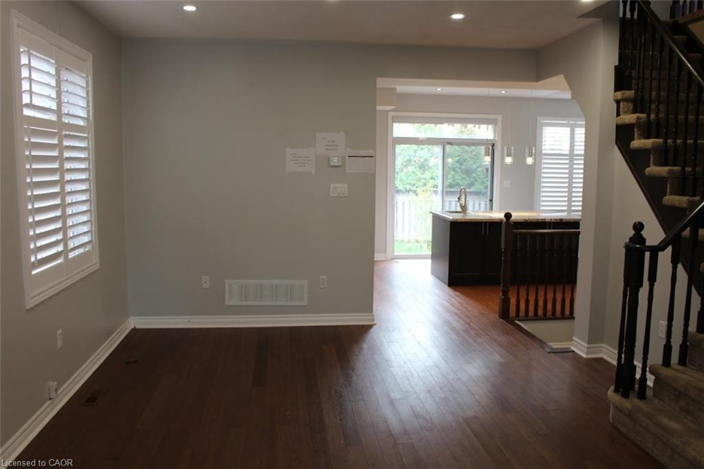 2128 Blackforest Crescent, Oakville, ON - Indoor Photo Showing Other Room