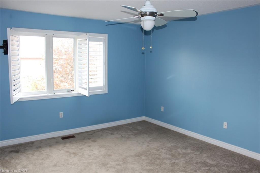 2128 Blackforest Crescent, Oakville, ON - Indoor Photo Showing Other Room