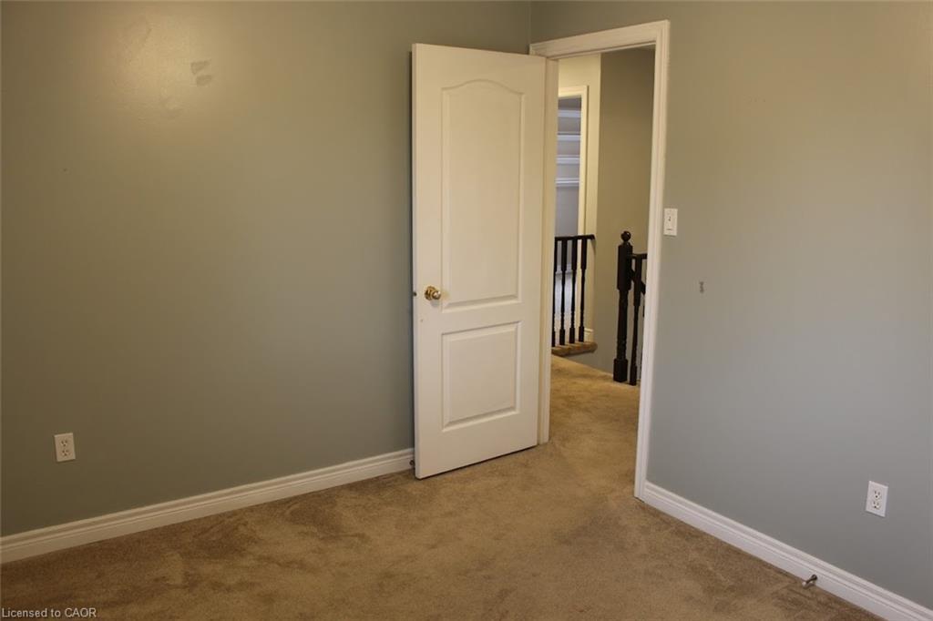 2128 Blackforest Crescent, Oakville, ON - Indoor Photo Showing Other Room