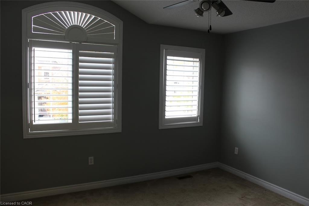 2128 Blackforest Crescent, Oakville, ON - Indoor Photo Showing Other Room