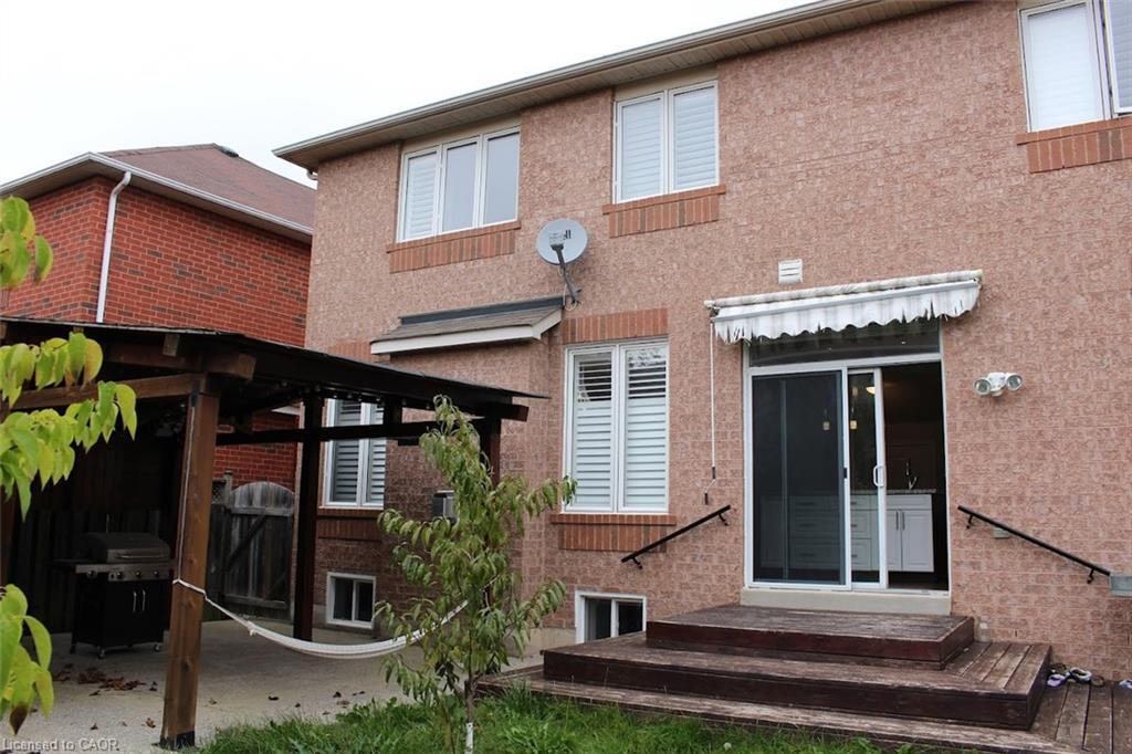 2128 Blackforest Crescent, Oakville, ON - Outdoor