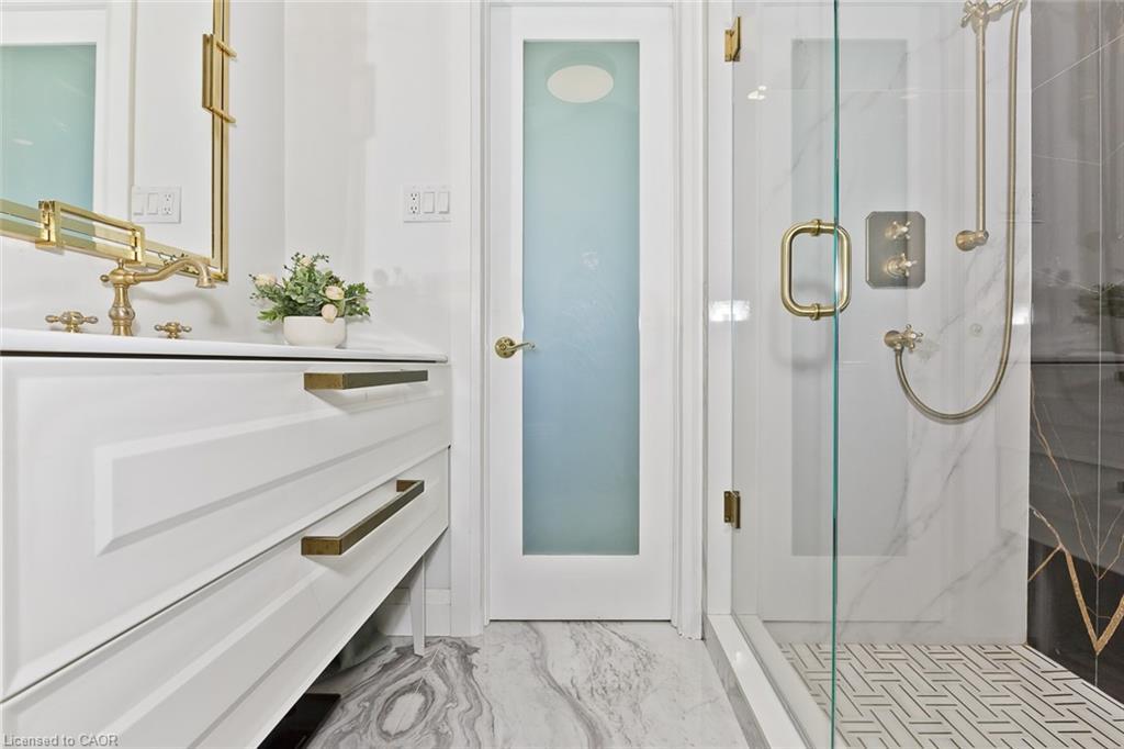 214 Ashford Drive, Barrie, ON - Indoor Photo Showing Bathroom