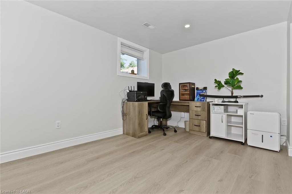 214 Ashford Drive, Barrie, ON - Indoor Photo Showing Other Room