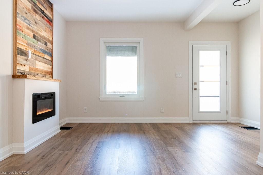 250 Avondale Street, Hamilton, ON - Indoor With Fireplace