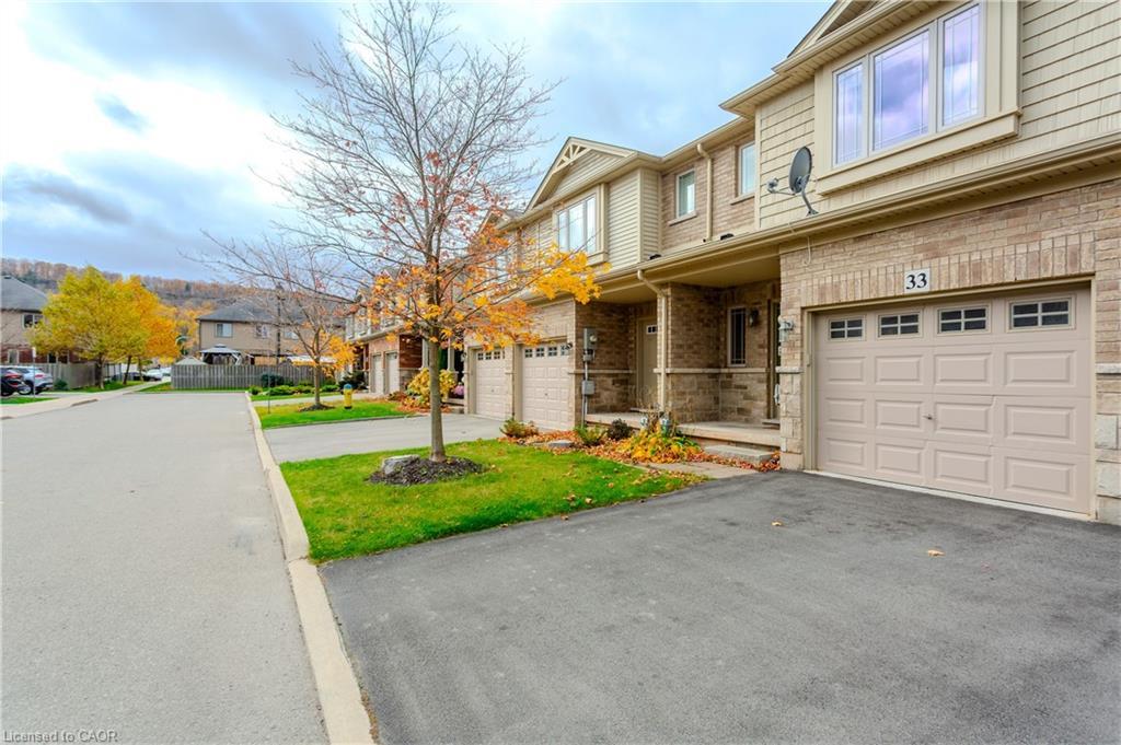 33-6 Chestnut Drive, Grimsby, ON - Outdoor With Facade
