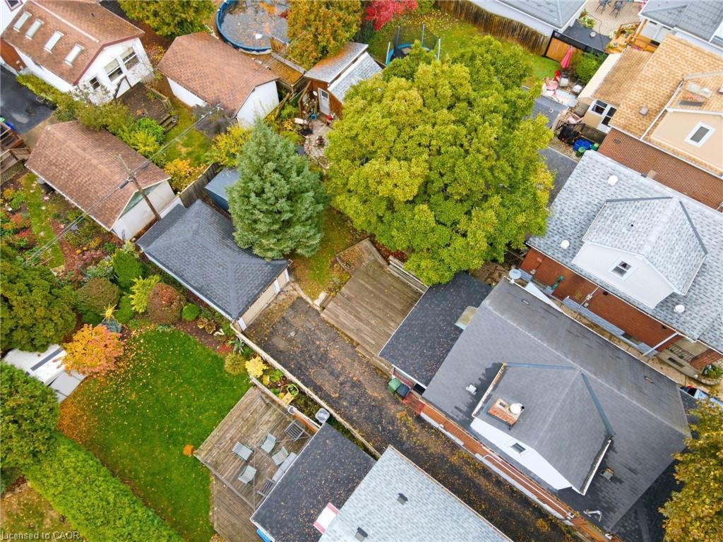 92 Huxley Avenue S, Hamilton, ON - Outdoor